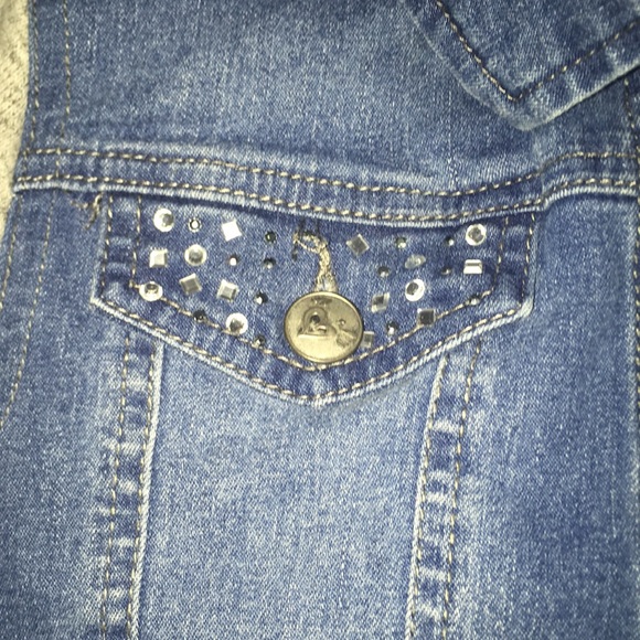 jacket - Picture 2 of 4